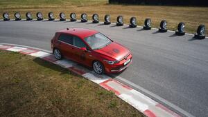 ADAC testet Ganzjahresreifen