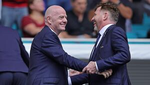 Alejandro Domínguez und Gianni Infantino