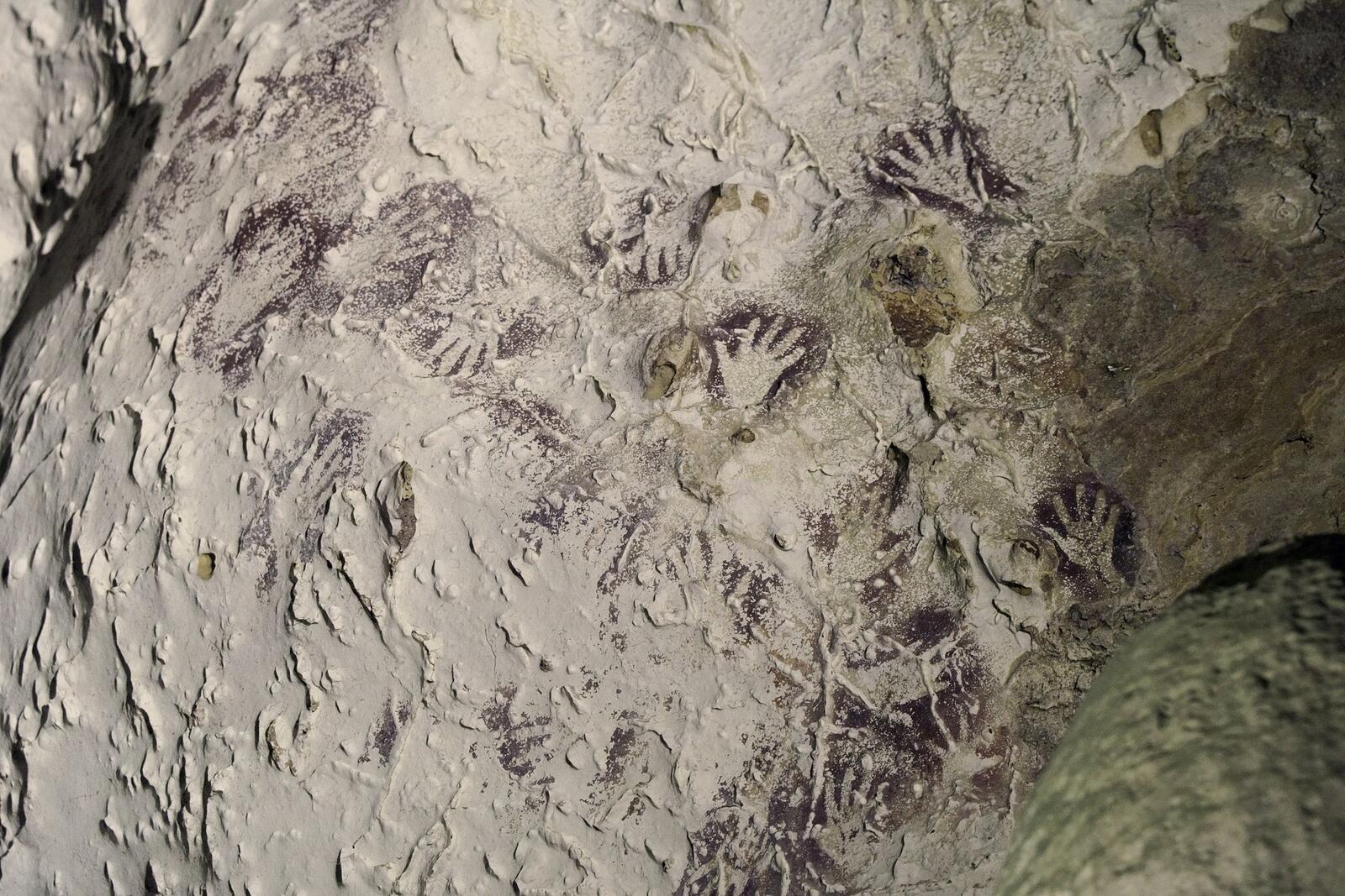 Bild zu Höhlenzeichnungen aus Indonesien
