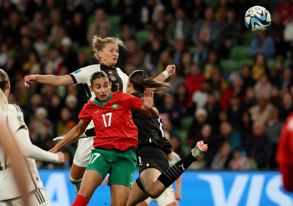 Alexandra Popp erzielt das 1:0 gegen Marokko per Kopf