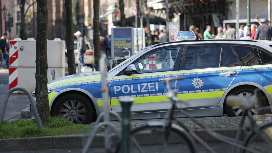 Düsseldorf Altstadt - Polizei