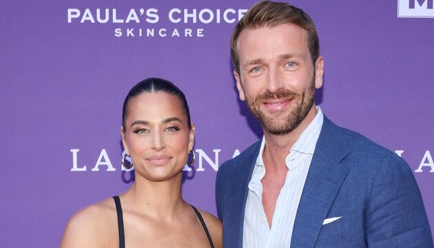 Amira Aly und Christian Düren führen durch die TV-Show "Die dümmsten Prominenten Deutschlands".