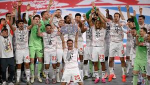 Der FC Bayern feiert die Meisterschaft