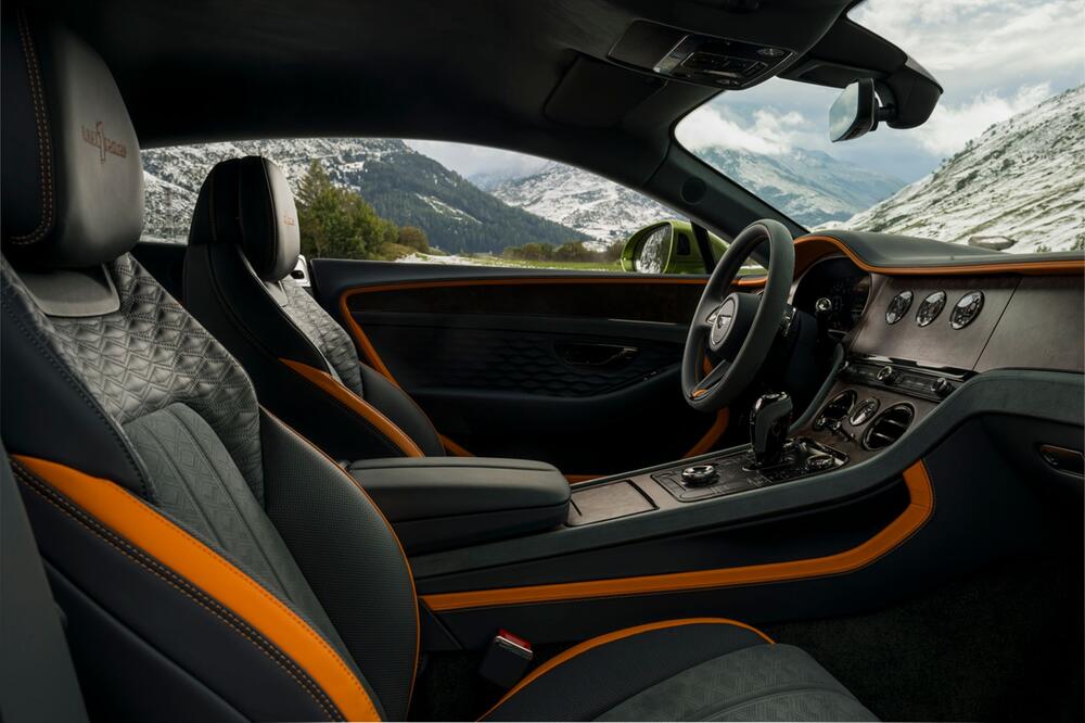 Cockpit des Bentley Continental GT