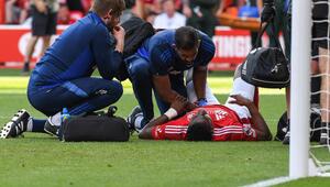 Taiwo Awoniyi wird behandelt