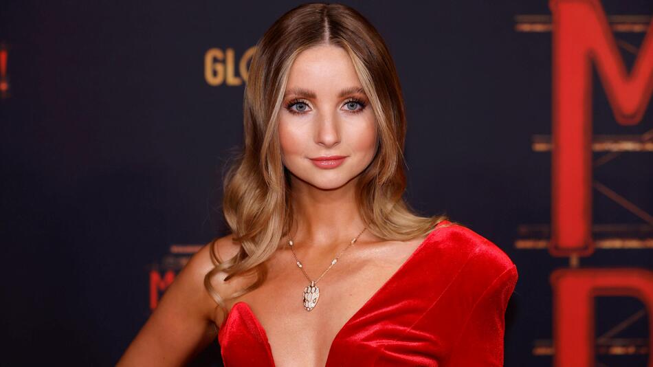 Model Anna Hiltrop bei der Premiere des Musical Moulin Rouge, das Musical im Kölner Musical Dome.