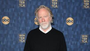 Timothy Busfield weist die Vorwürfe gegen ihn zurück.