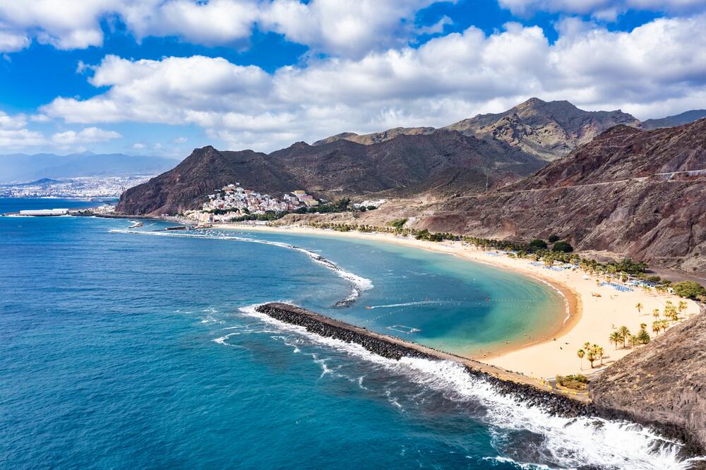 Playa de Las Teresitas