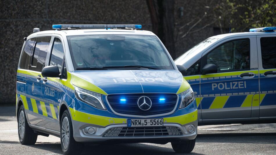 Einsatzfahrzeuge der Autobahnpolizei