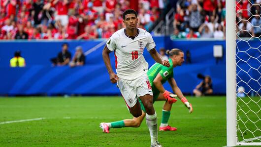 Jude Bellingham schießt England ins WM-Halbfinale.