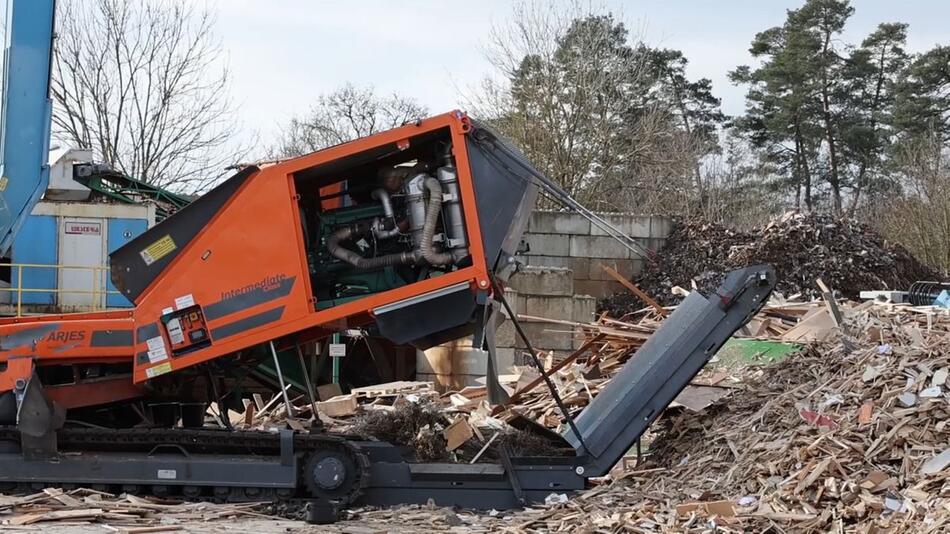 Oberbayern: Verletzte und Schäden nach Explosion bei Firma