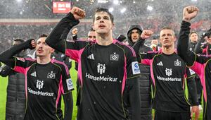 Luka Vuskovic (vorne) traf im ersten Spiel des Jahres 2026 für den HSV.