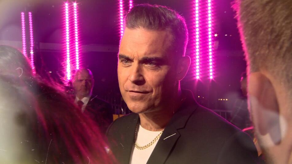 Freizügiges Foto: Robbie Williams zeigt Tattoos an intimer Stelle