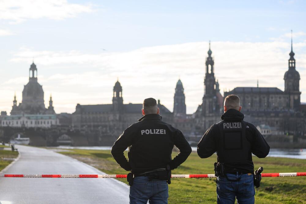 Entschärfung der Bombe an der Carolabrücke