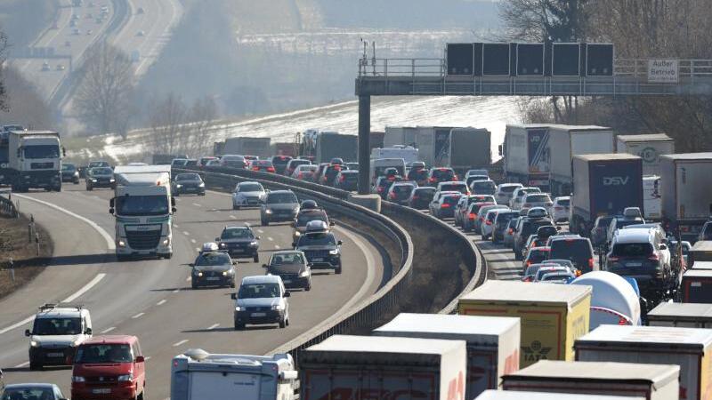 Stau auf der A9