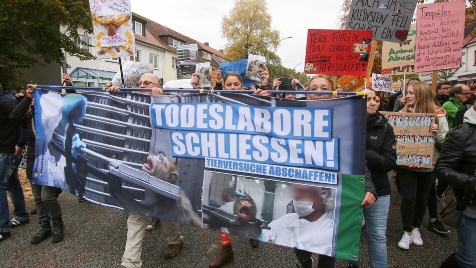 Demonstration gegen Tierversuche