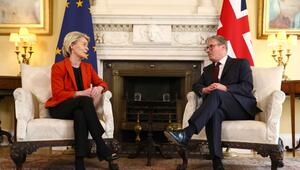 Ursula von der Leyen (l.) und Keir Starmer