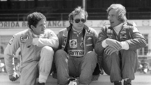 V.l.n.r.: Jody Scheckter, Niki Lauder und James Hunt 1976 auf dem Nürburgring.