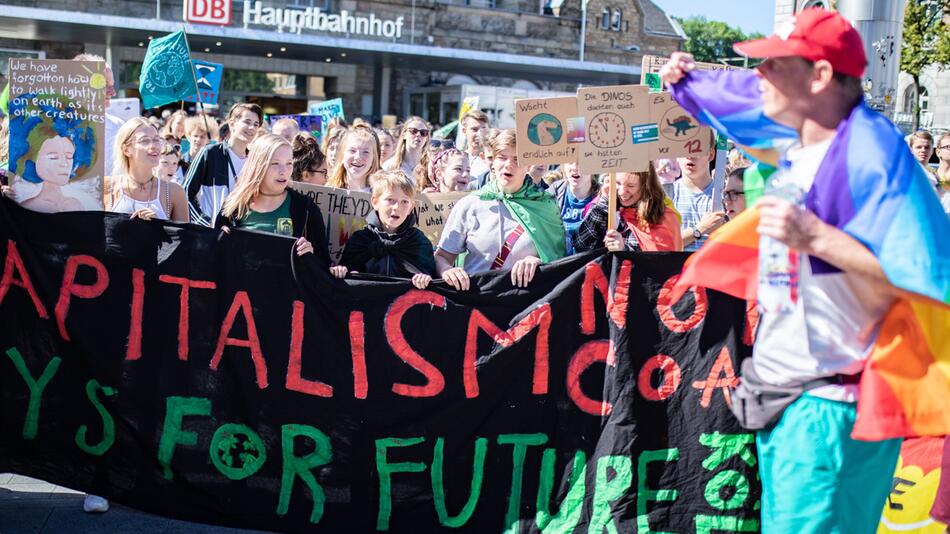 Climate demonstration Fridays for Future - Aachen