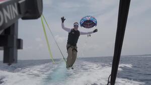 Slackline zu einfach? Hänge sie an ein Motorboot!