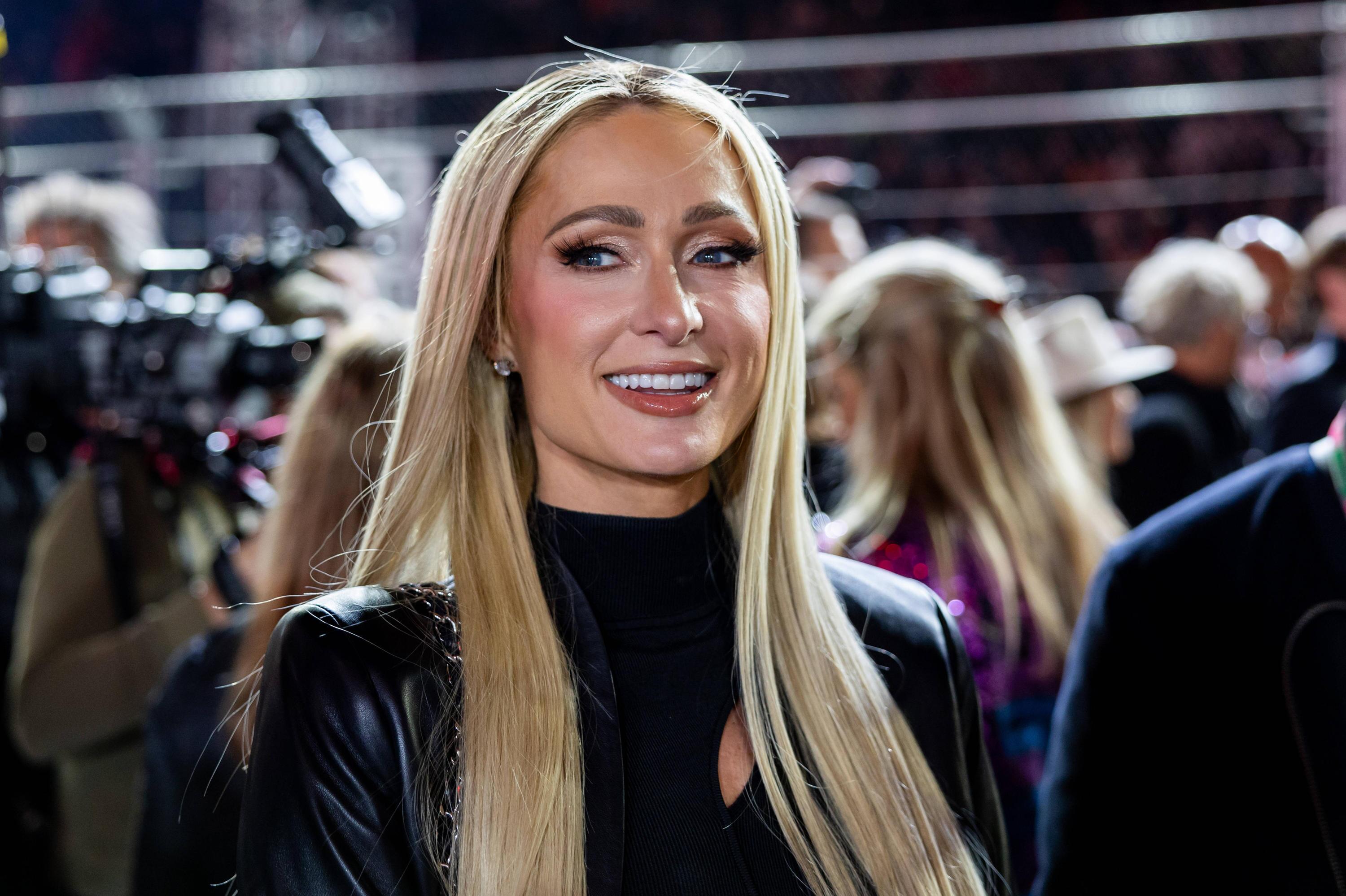 Paris Hilton | Steckbrief, Bilder und News | WEB.DE