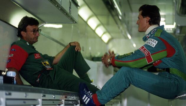 Eddie Jordan (l.) und Michael Schumacher bei dessen Formel-1-Debüt im Jahr 1991.