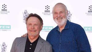 Billy Crystal (l.)war jahrzehntelang mit Regisseur Rob Reiner befreundet und spielte die ...