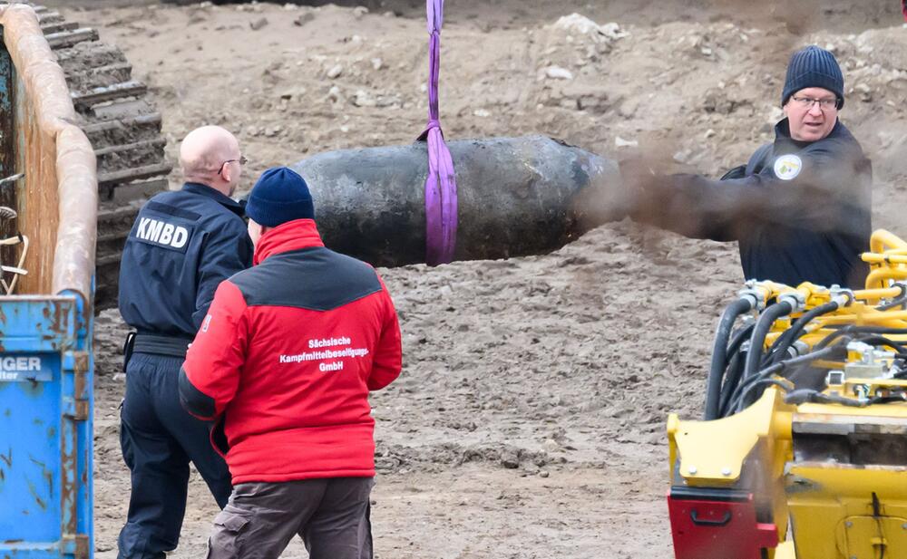 Bombenfund an Dresdner Carolabrücke