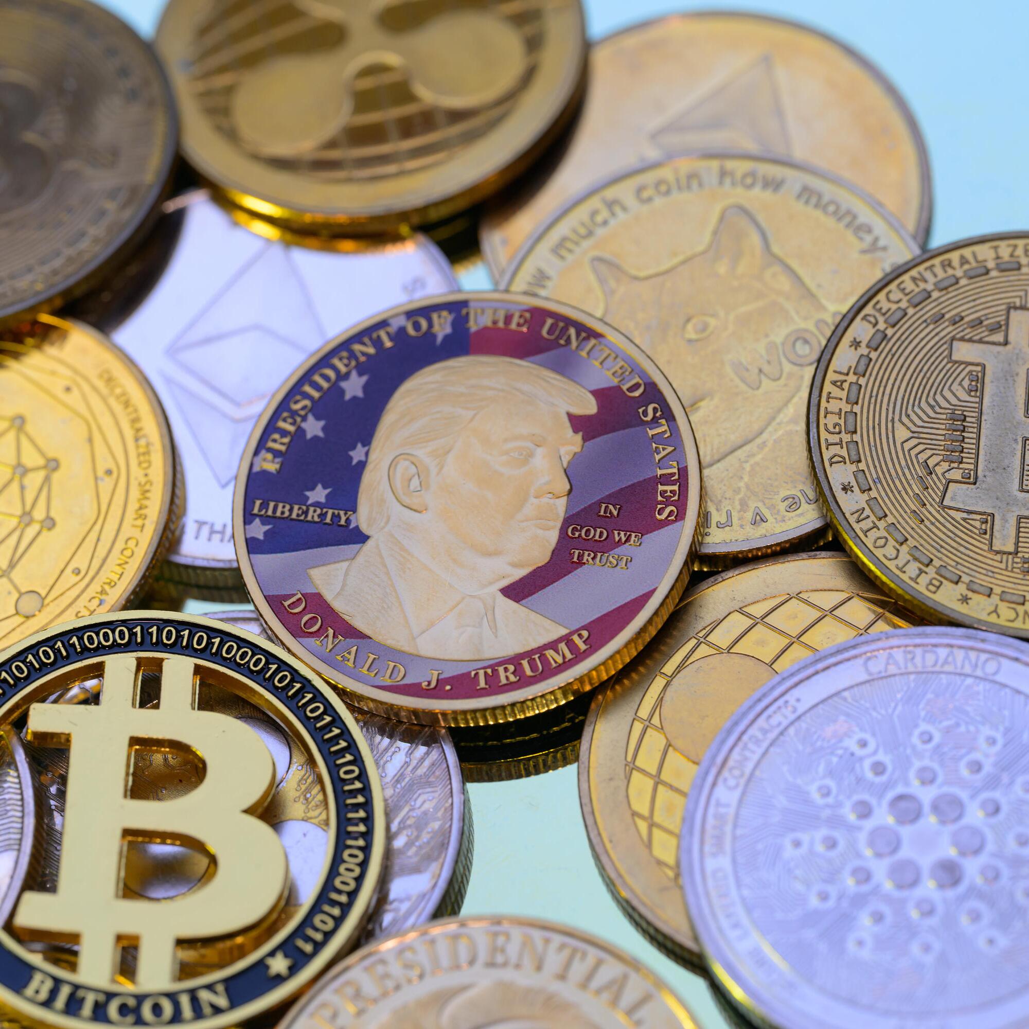 Trump setzt voll auf Krypto: USA legen Bitcoin-Reserve an | WEB.DE