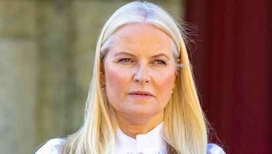Kronprinzessin Mette-Marit äußerte sich über den Epstein-Skandal.